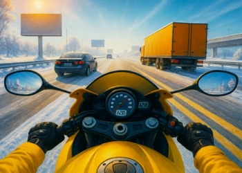 Moto Traffic Rider game screenshot